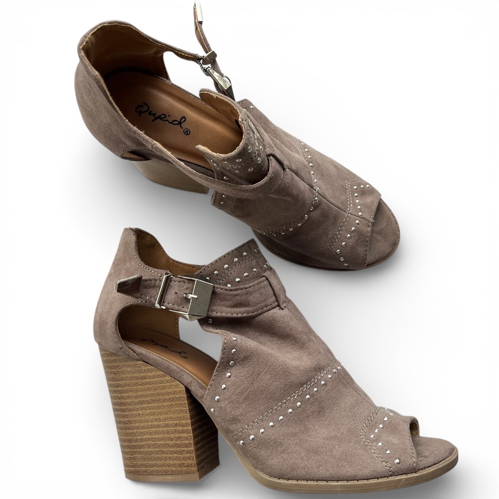 Qupid Women 7.5 Taupe Stone Faux Suede Studded Buckle Peep Toe Block Heel Bootie